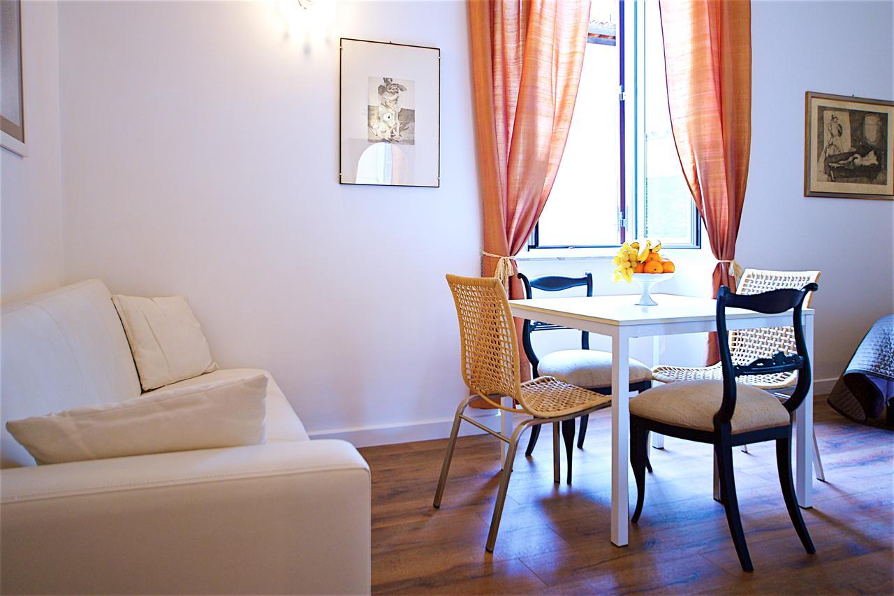 Vetrina Holidays Apartment Navona Rome Exterior photo